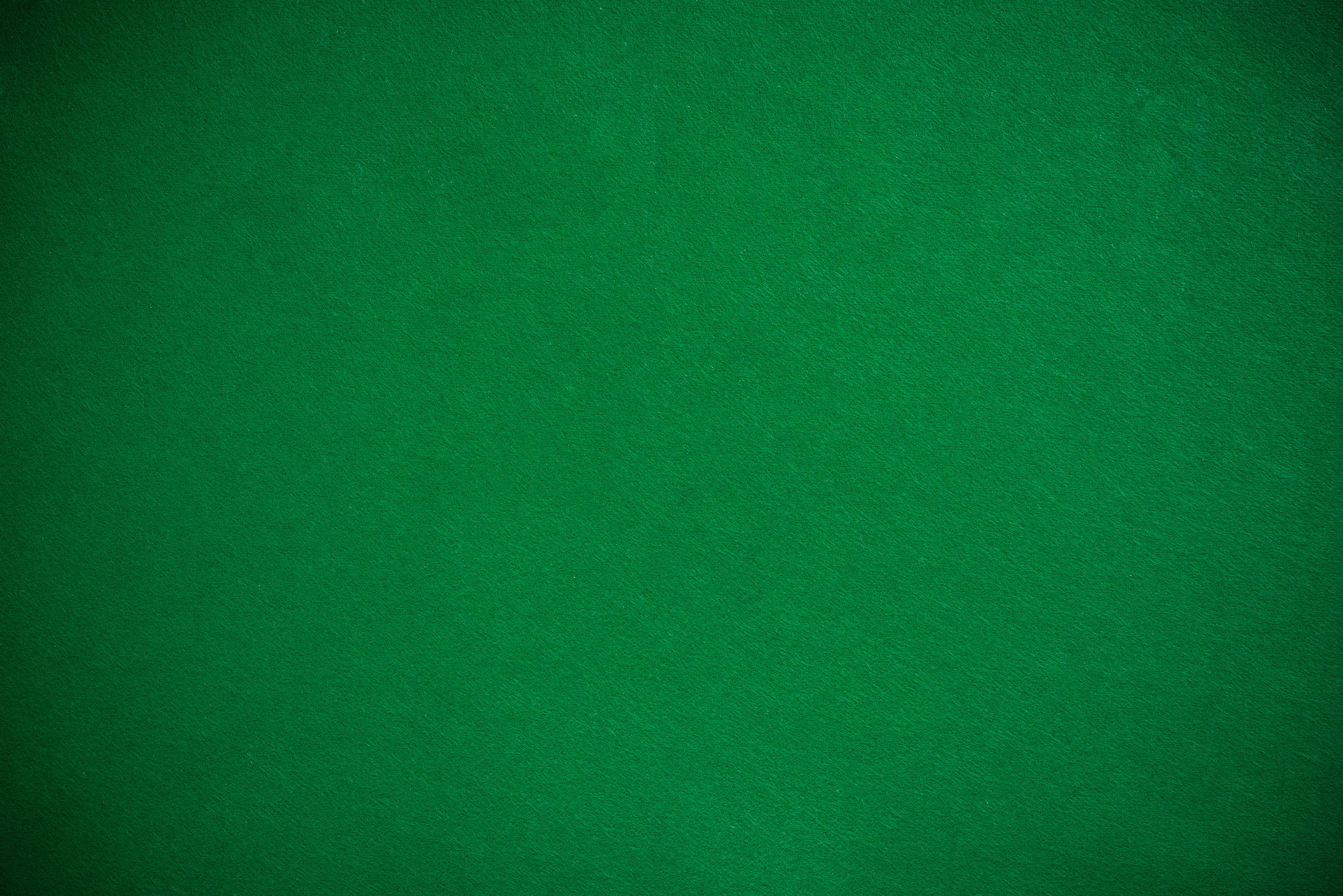 Emty Green Cloth Poker Table